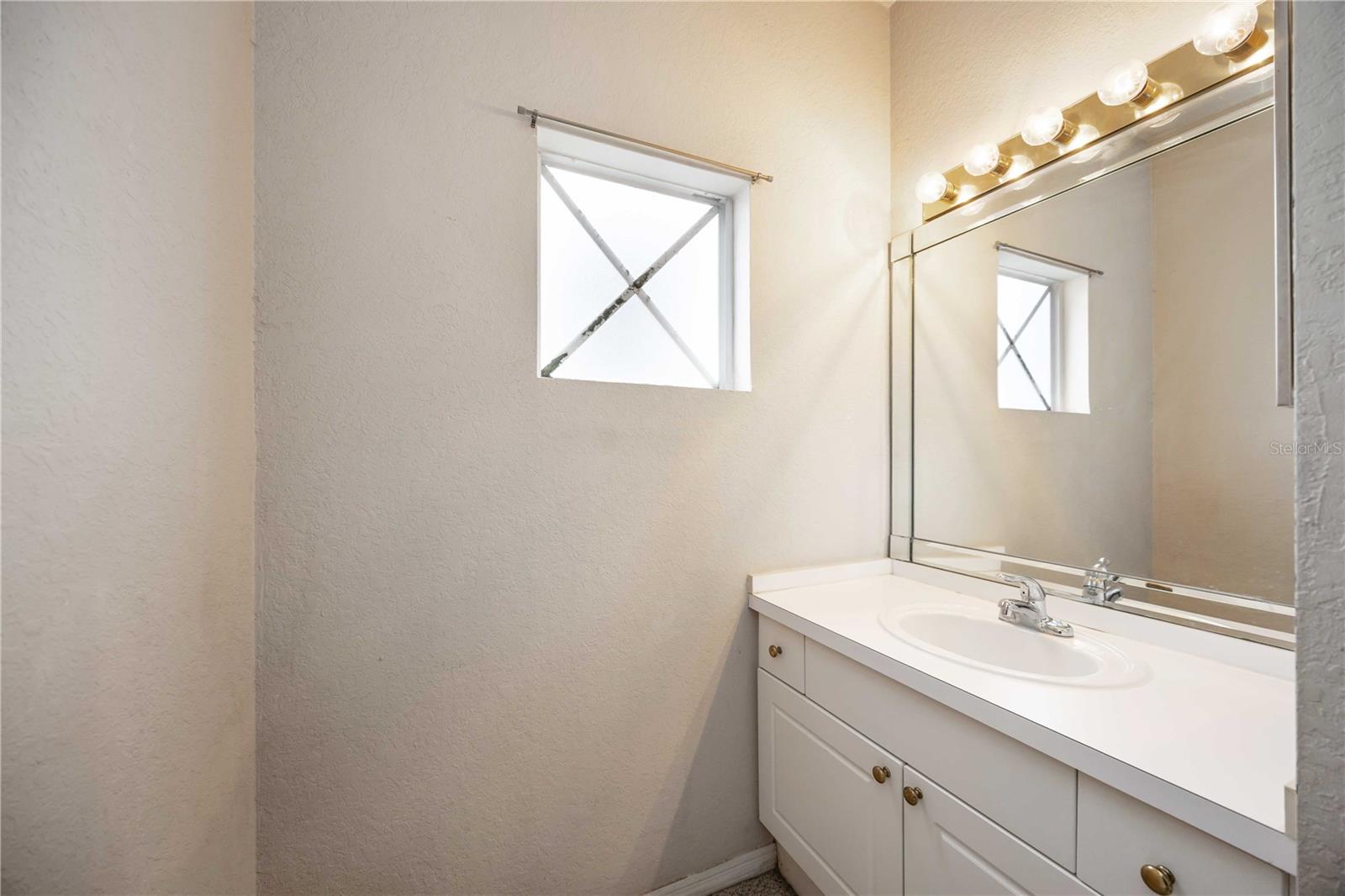 SERENADE ON PALMER RANCH - Residential Lease