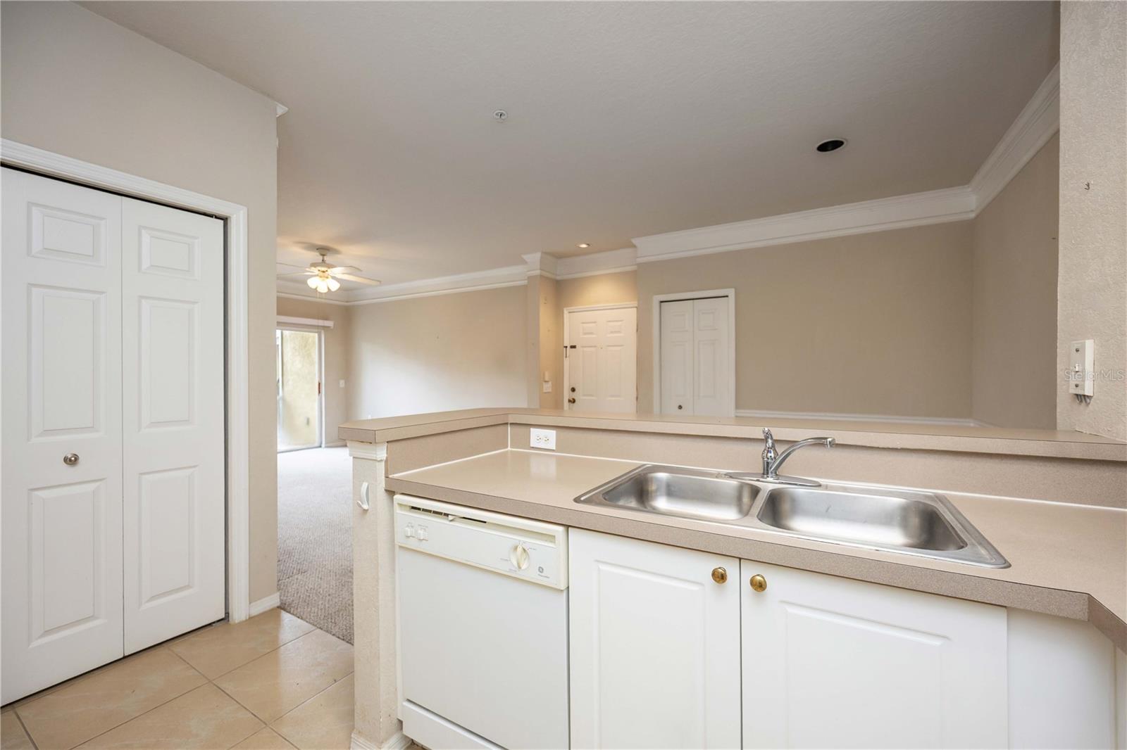 SERENADE ON PALMER RANCH - Residential Lease