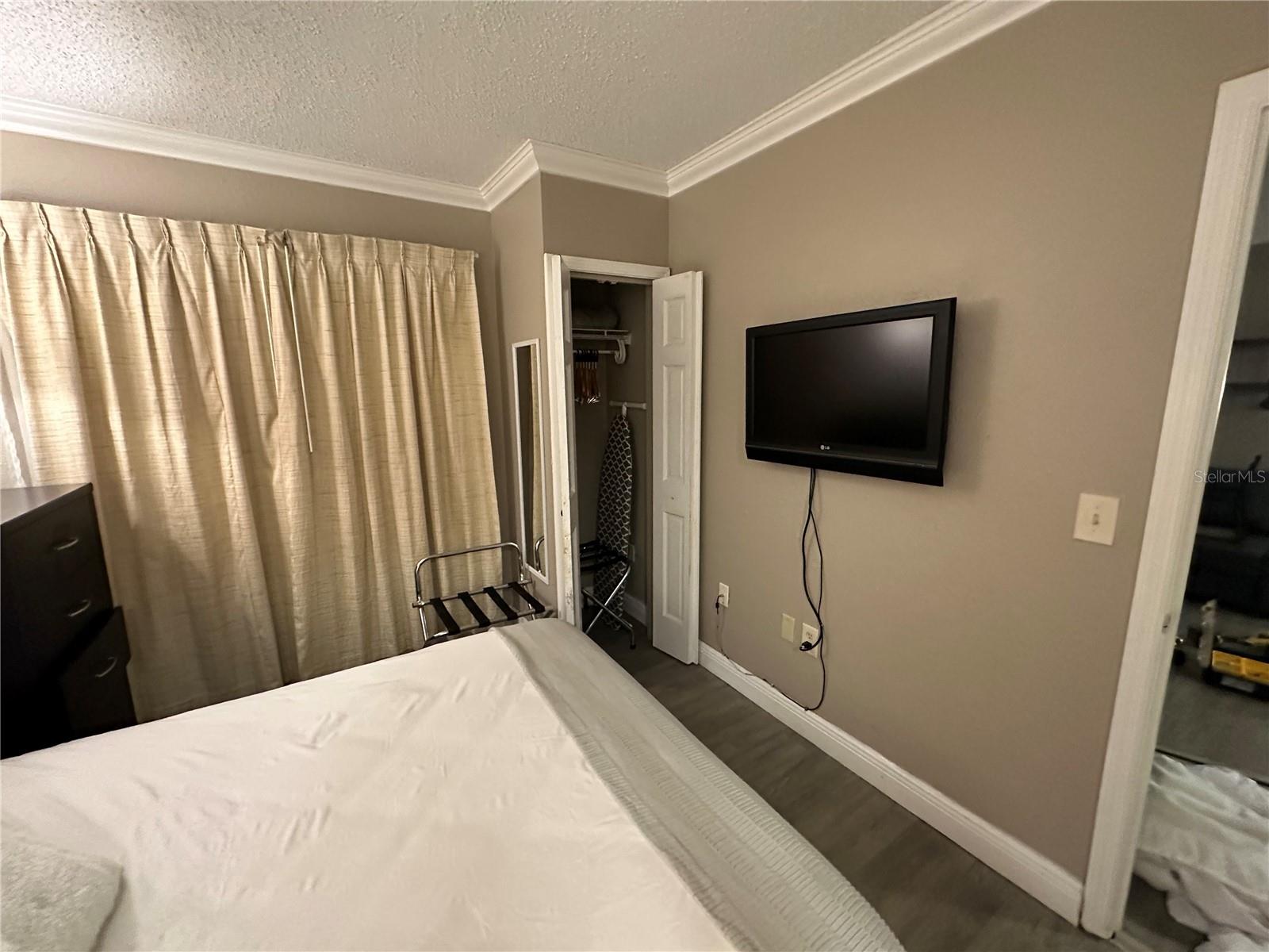 ENCLAVE AT ORLANDO - Residential