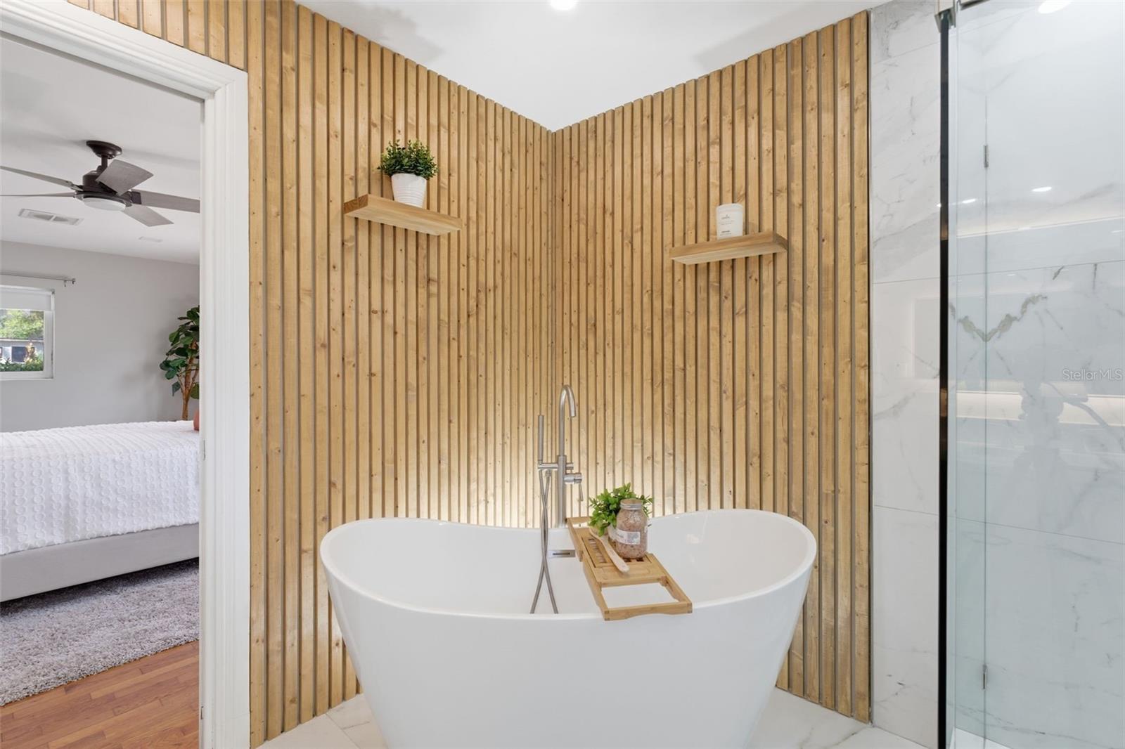 LAKE MOLLY - Residential