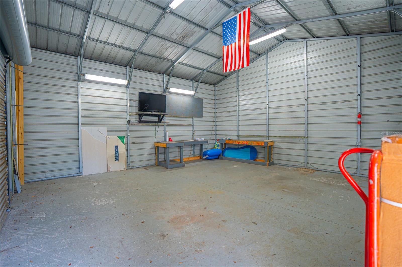 LAKE MOLLY - Residential