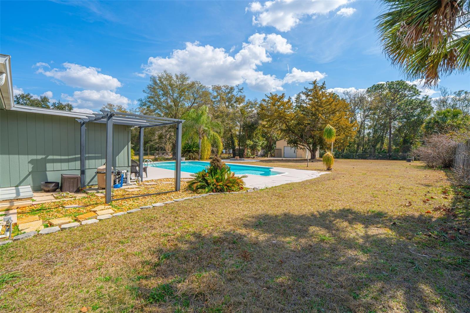 LAKE MOLLY - Residential