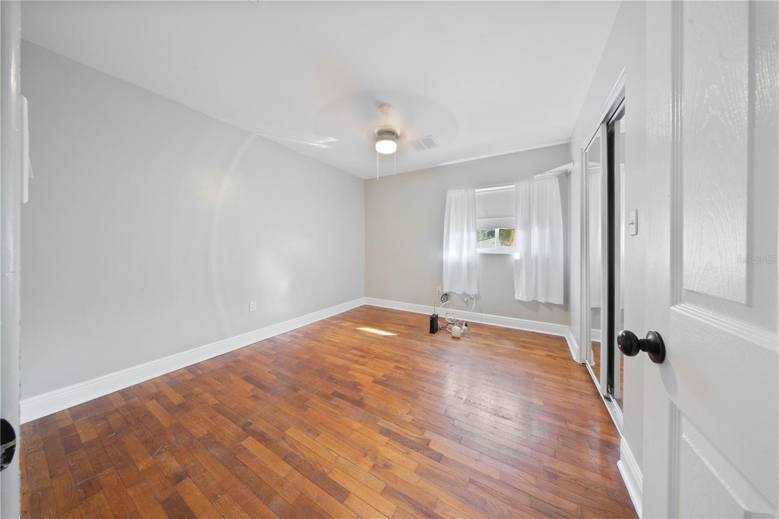 LAKE MOLLY - Residential