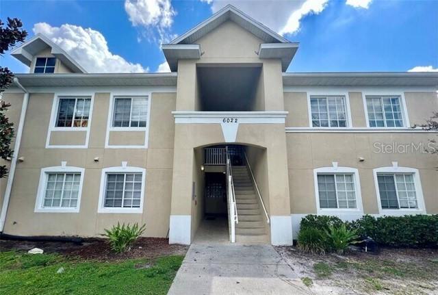 Welcome to the Villages of Bloomingdale! This upstairs 3-bedroom, 2-bath condo is located in a gated community in the heart of Riverview. Offering privacy and comfort, the open floor plan is filled with natural light and features tile flooring in the main areas, carpet in the bedrooms, and a screened-in balcony perfect for relaxing or entertaining. The Villages of Bloomingdale provides resort-style amenities including a sparkling pool, fitness center, and clubhouse—adding to the convenience and lifestyle appeal. Just minutes from shopping, dining, major highways, downtown Tampa, and Gulf beaches, this home is ideally situated for both work and play. Whether you’re looking for a low-maintenance place to call home or a smart investment in one of Riverview’s most sought-after communities, this condo offers outstanding value and potential. Don’t miss out—schedule your private showing today!