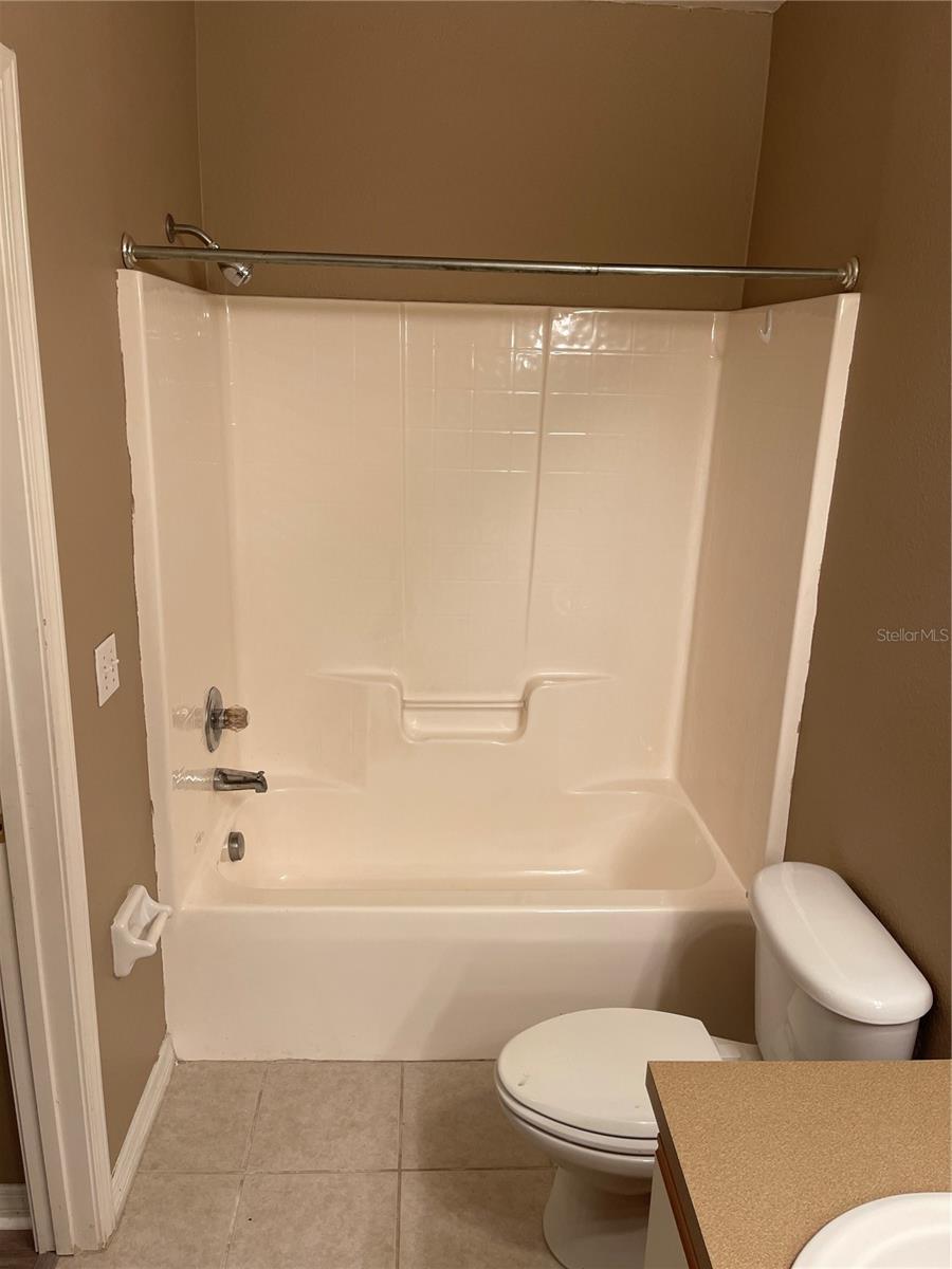 VILLAGES OF BLOOMINGDALE CONDO - Residential