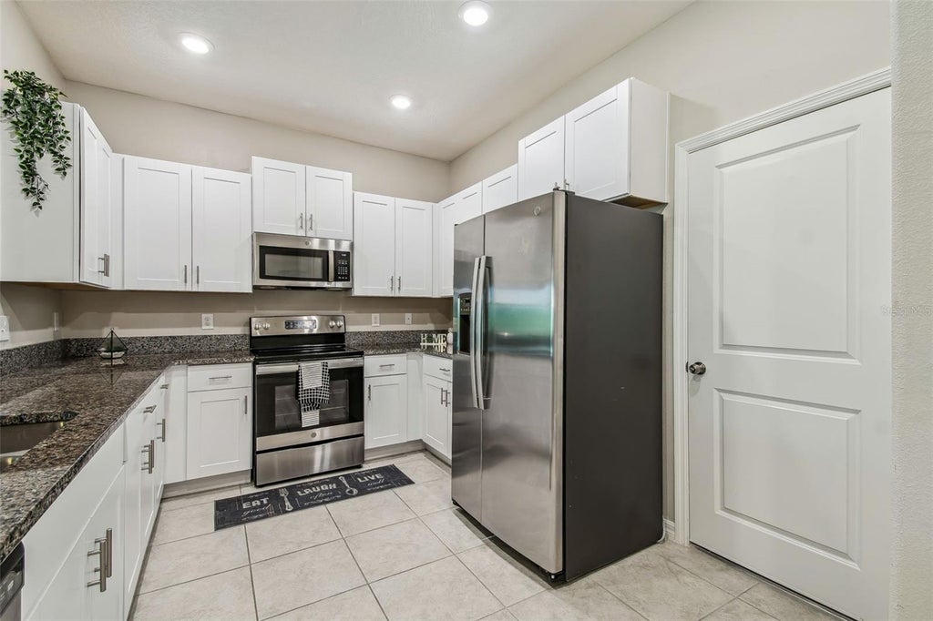 Photo of 633 Royal Empress Drive, Ruskin, FL 33570 (MLS # A4688273)