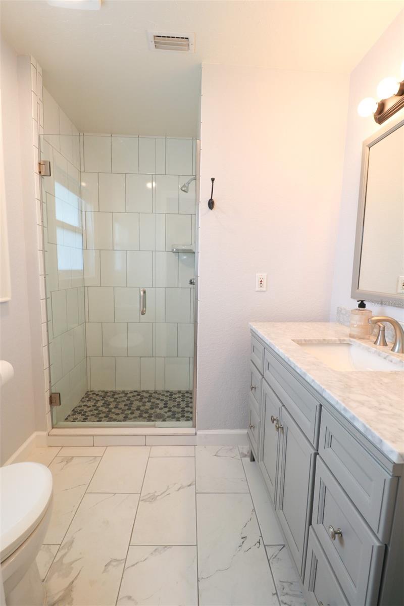 CASA RIO II - Residential Lease