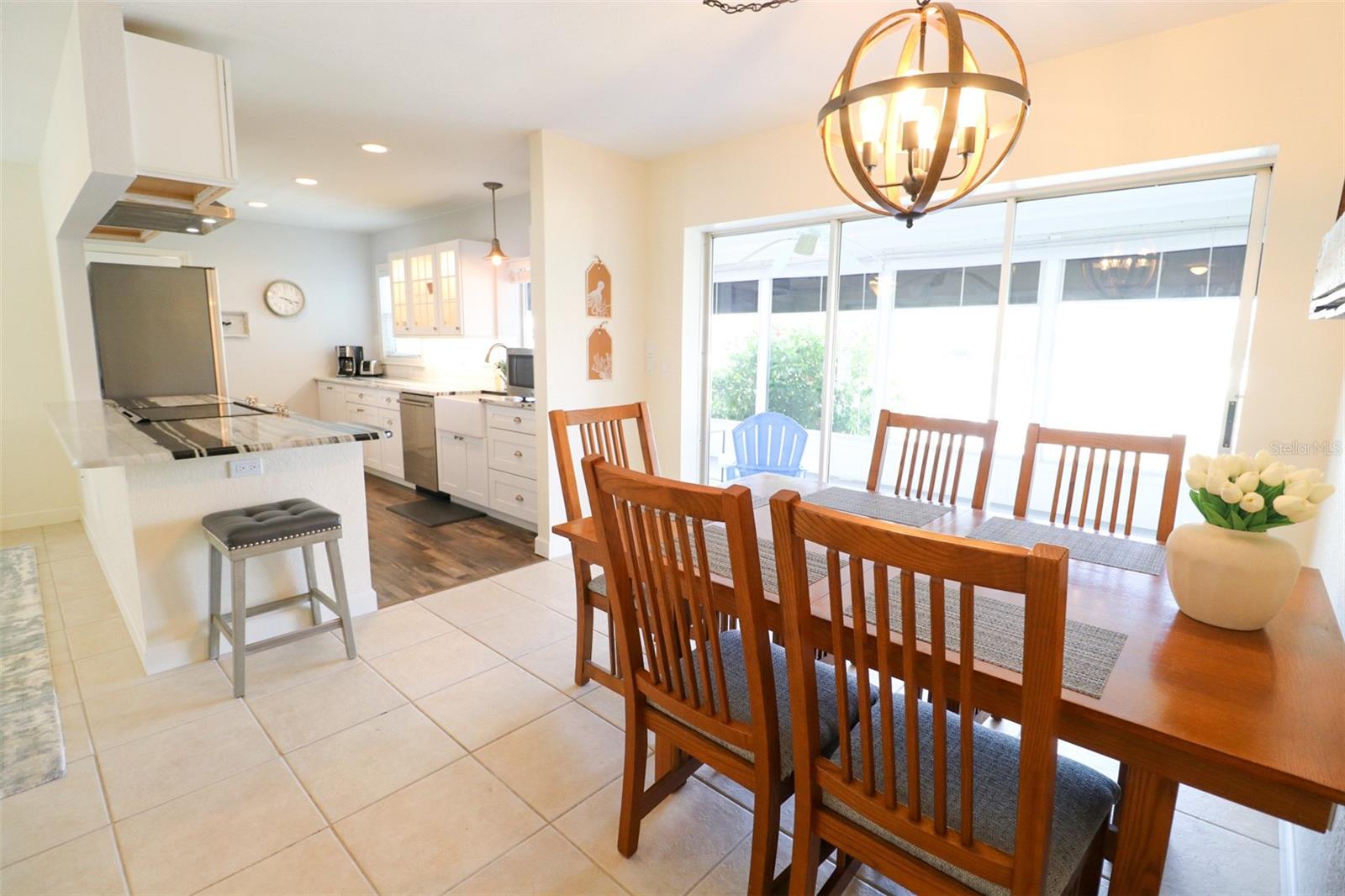 CASA RIO II - Residential Lease