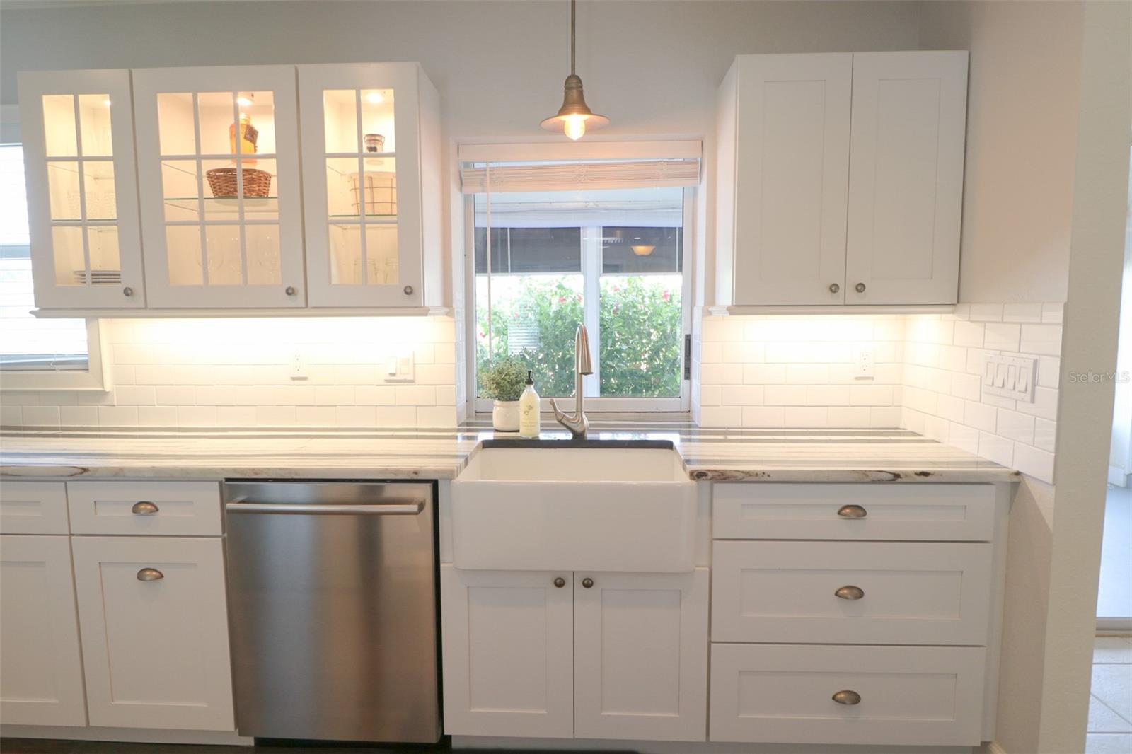 CASA RIO II - Residential Lease