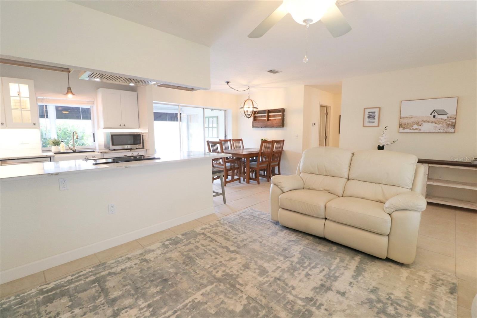 CASA RIO II - Residential Lease