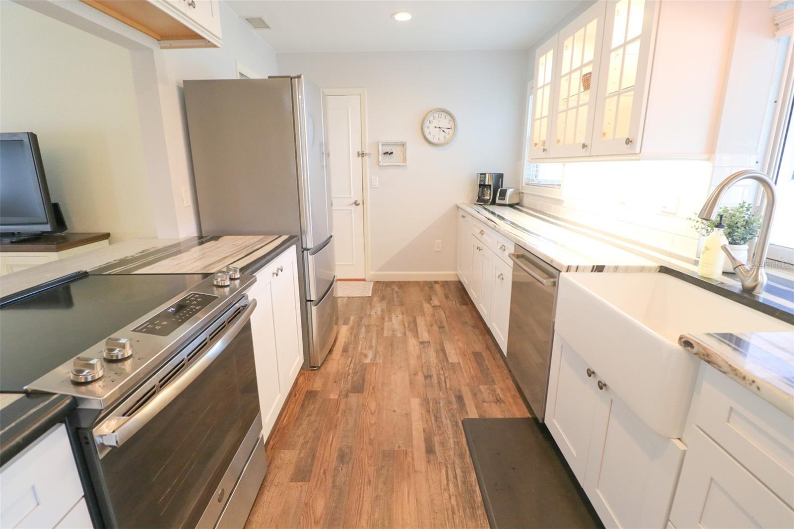 CASA RIO II - Residential Lease