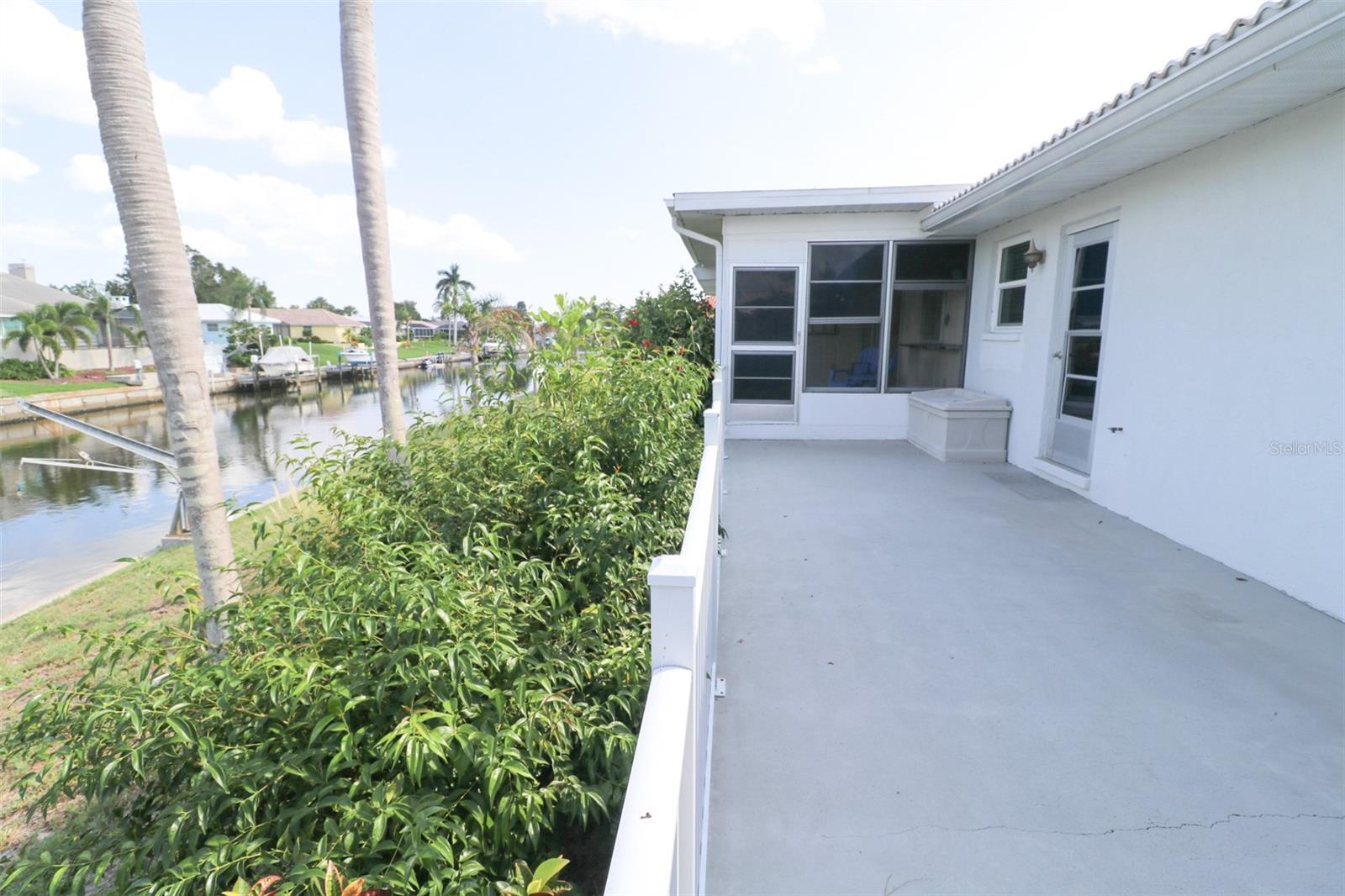CASA RIO II - Residential Lease