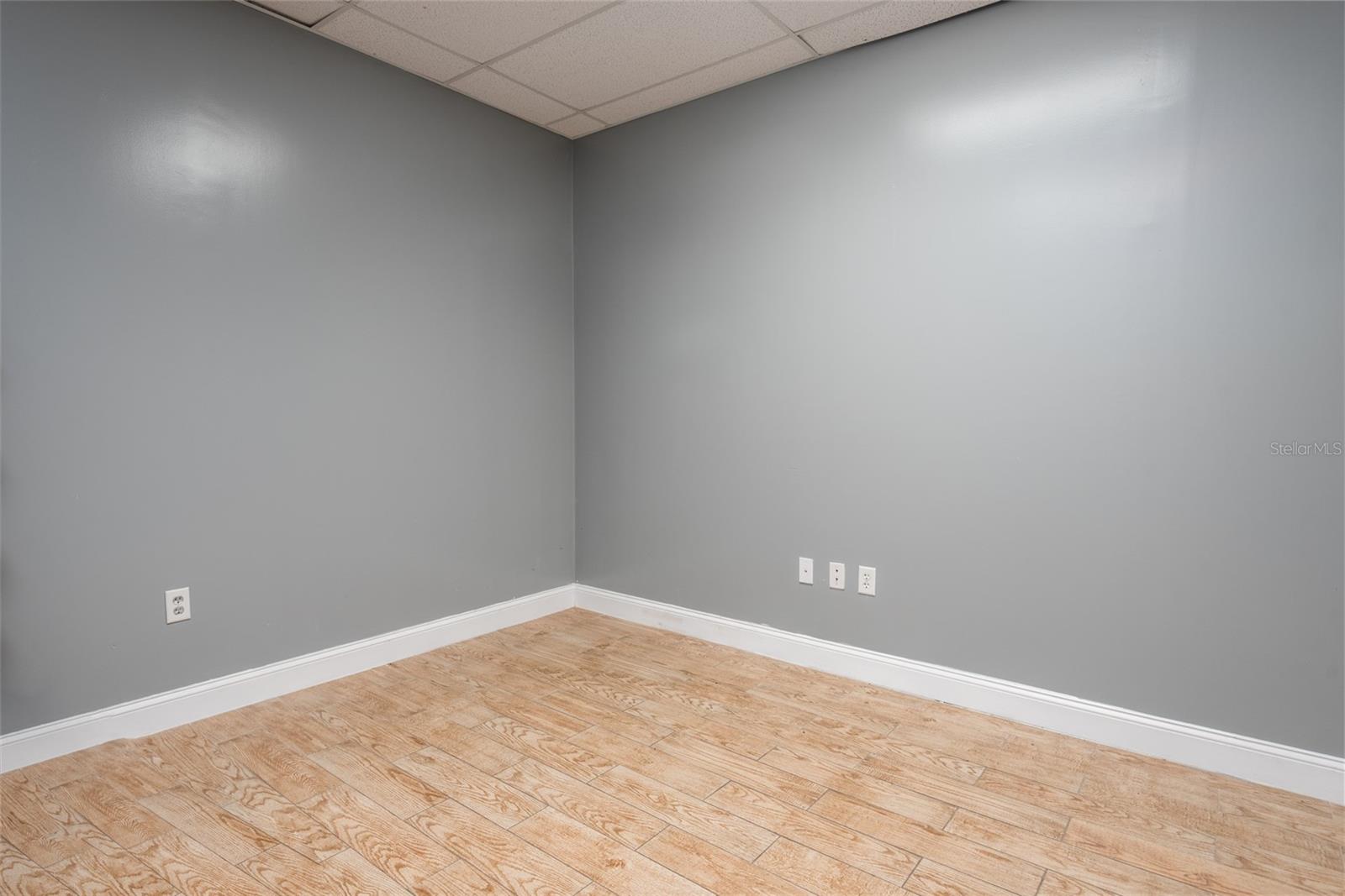 POINCIANA COMMERCENTER 1 - Commercial Sale