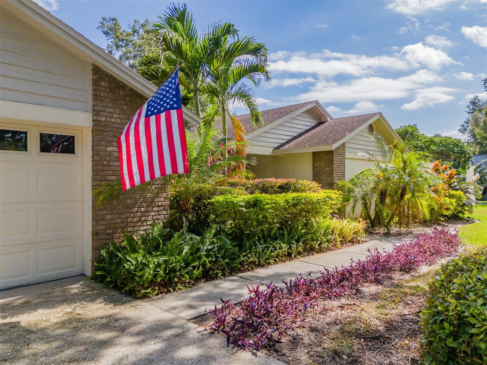 OLD HILLSBOROUGH ESTATES - Residential