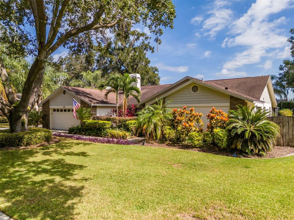 Photo of 222 Halton Circle, Seffner, FL 33584 (MLS # TB8441880)
