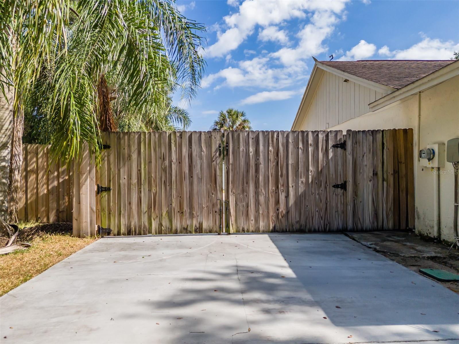 OLD HILLSBOROUGH ESTATES - Residential