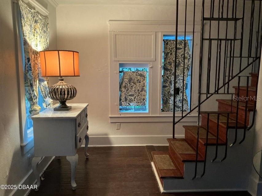 711 S PALMETTO AVENUE