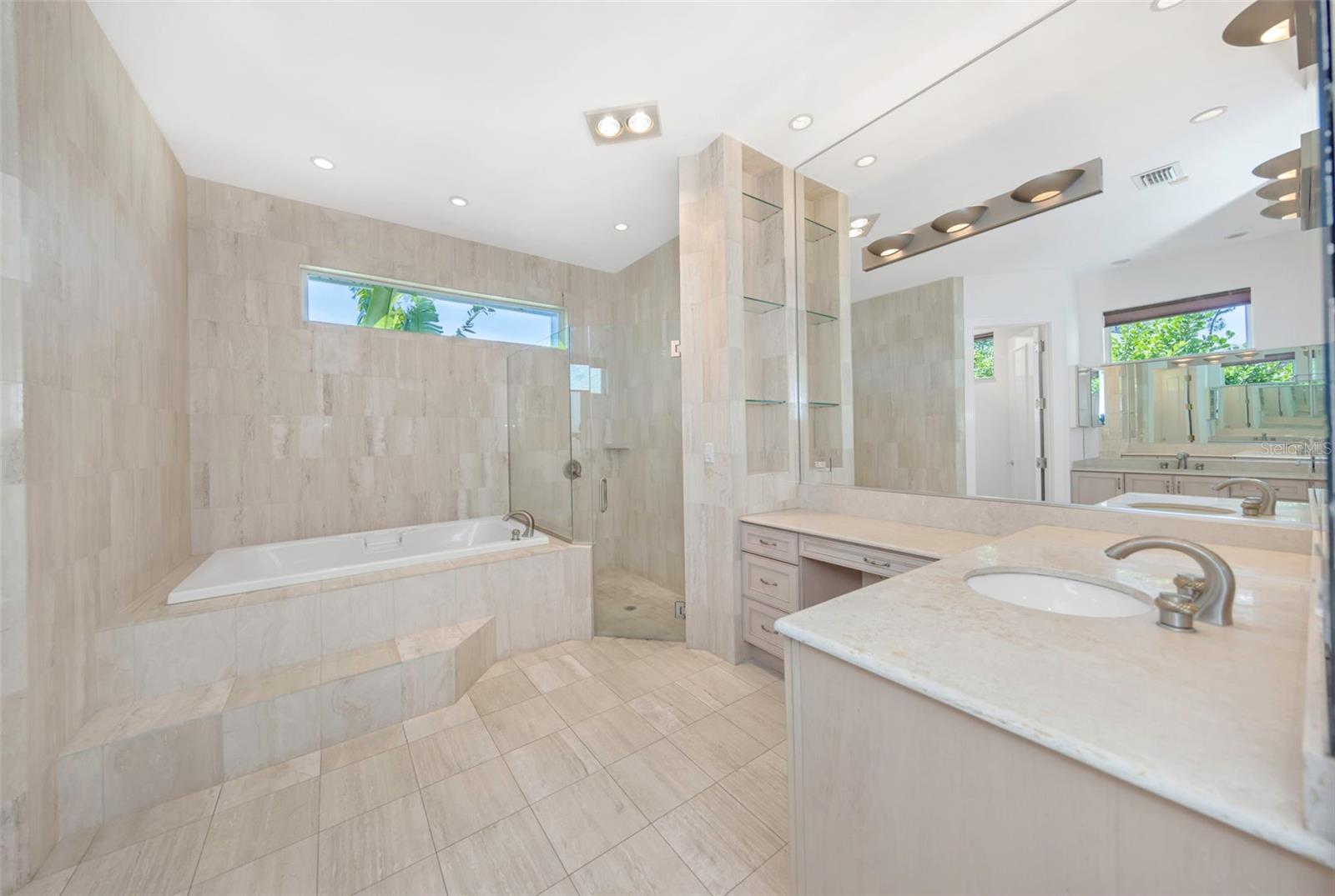 PHILIPPE POINTE - Residential