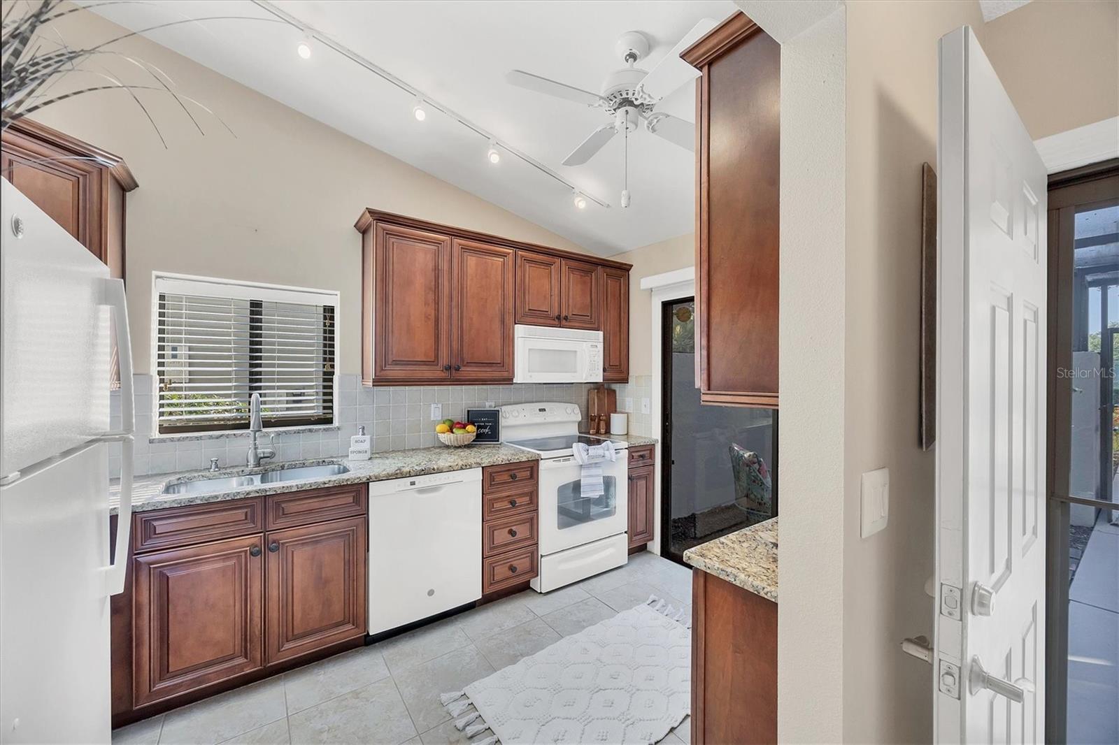 FORTY THREE WEST OAKS II - Residential