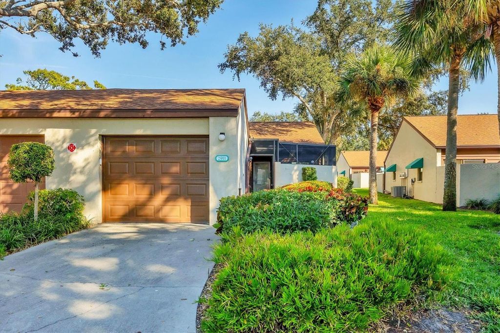 Photo of 2911 Park Lake Drive, Bradenton, FL 34209 (MLS # A4672858)