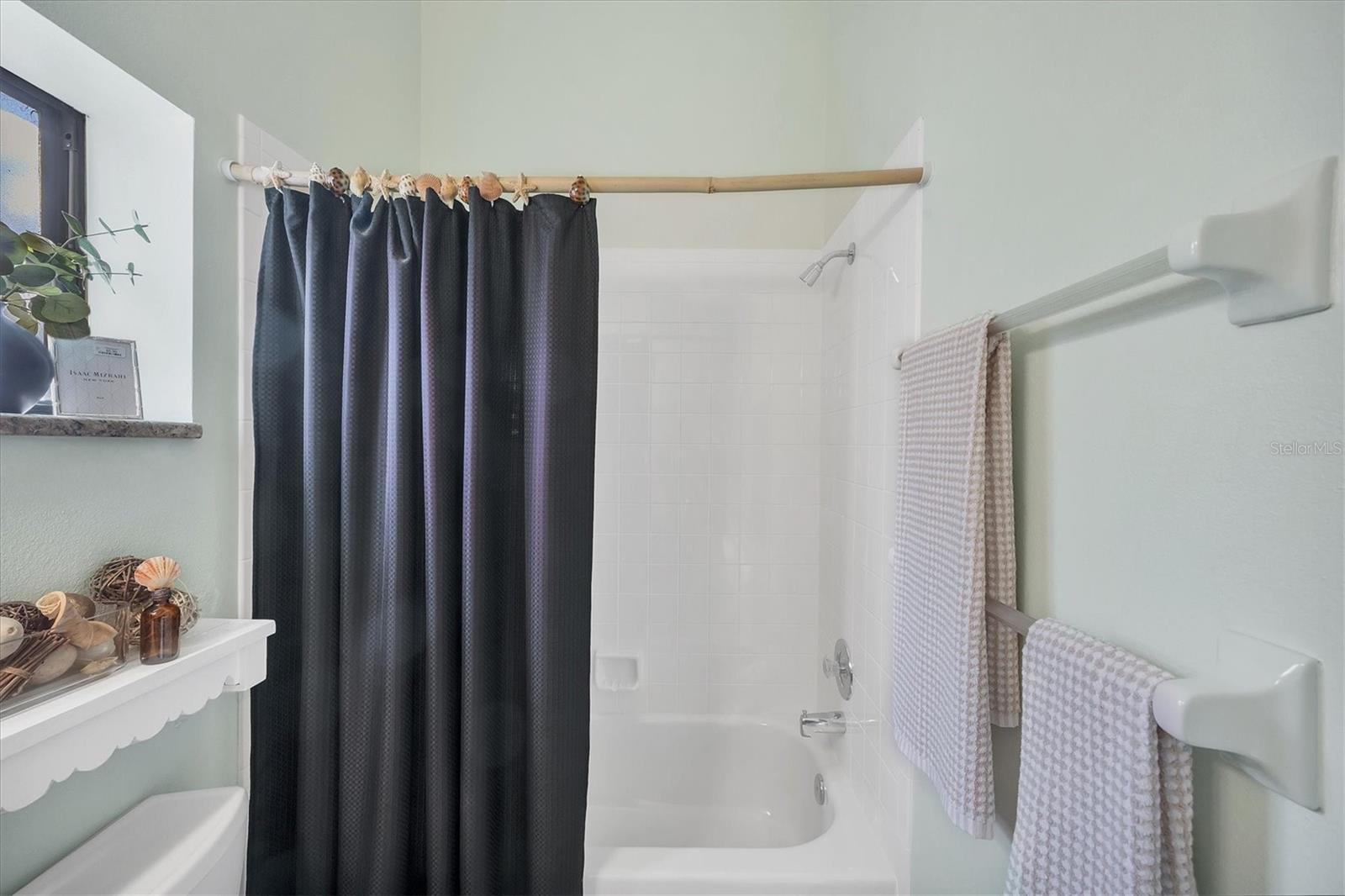 FORTY THREE WEST OAKS II - Residential