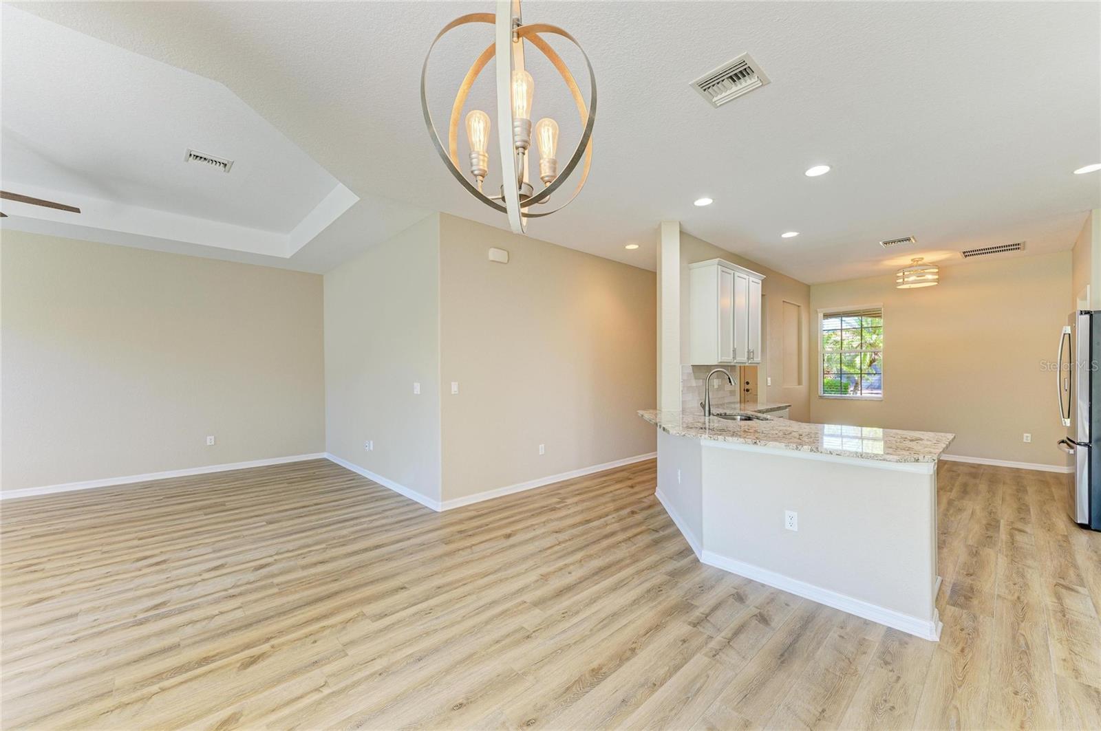 350 RIVER ENCLAVE COURT