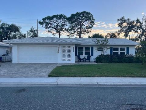 Photo of 3902 3902 97th Ave N, Pinellas Park, FL 33782 (MLS # TB8440925)