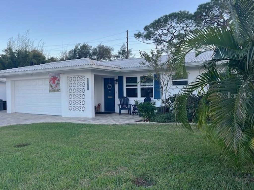 Photo of 3902 3902 97th Ave N, Pinellas Park, FL 33782 (MLS # TB8440925)