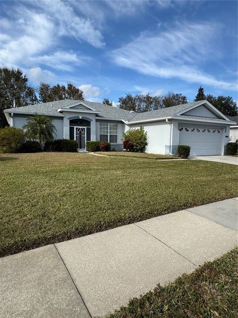 A home in LAKELAND