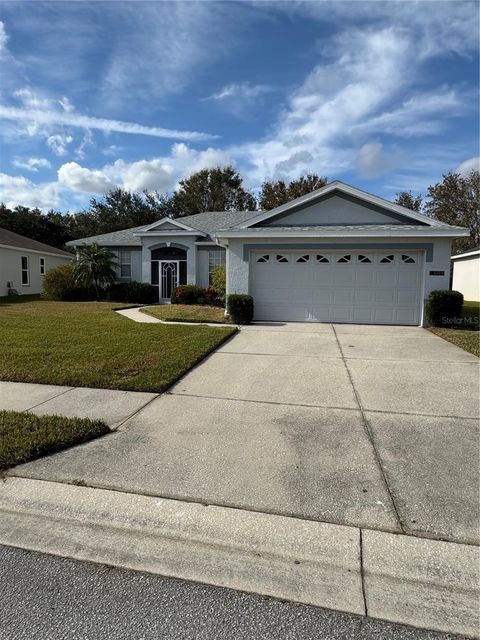 A home in LAKELAND