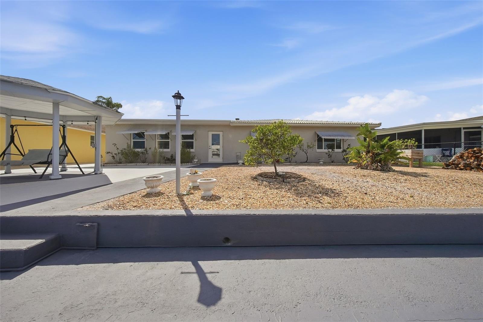 FLOR A MAR - Residential