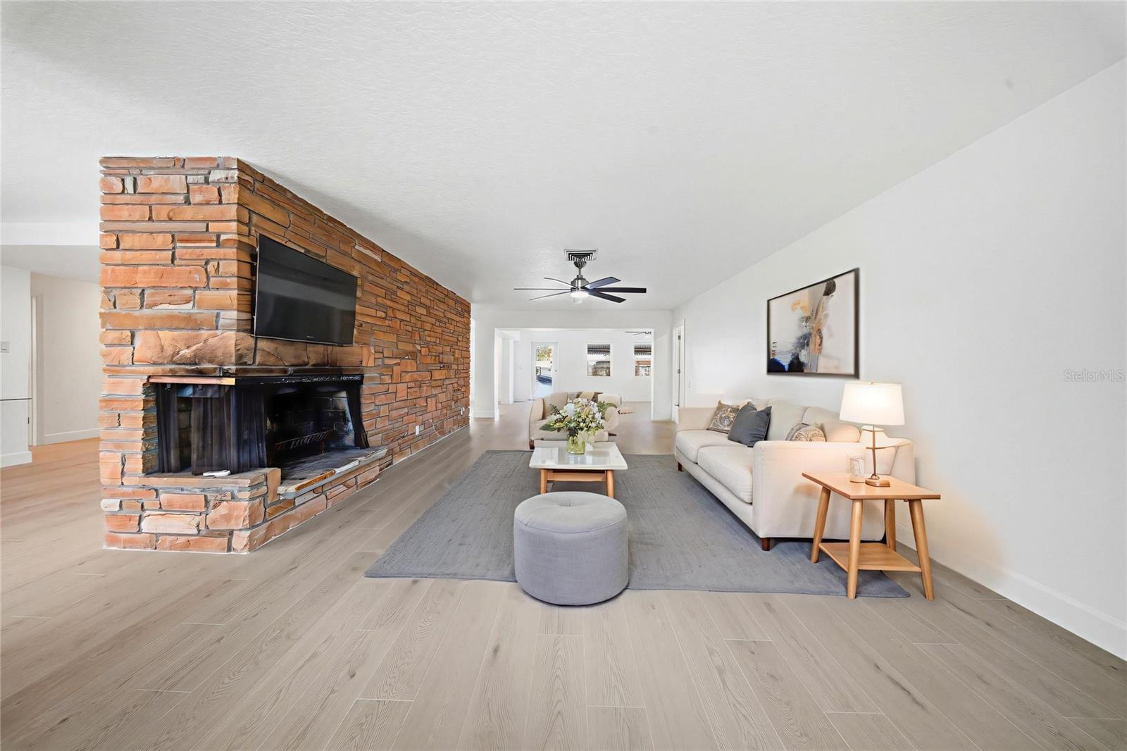 FLOR A MAR - Residential