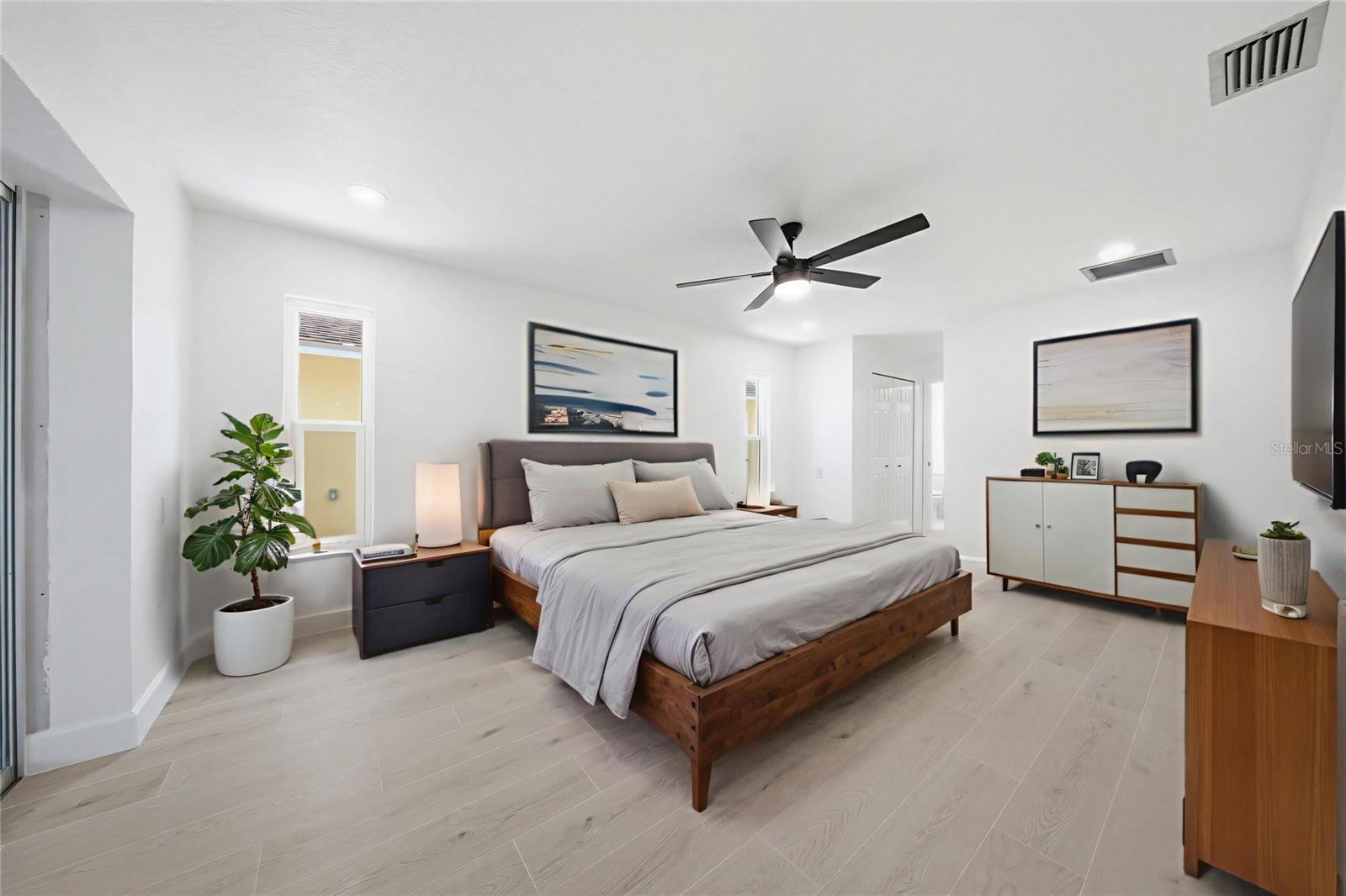 FLOR A MAR - Residential