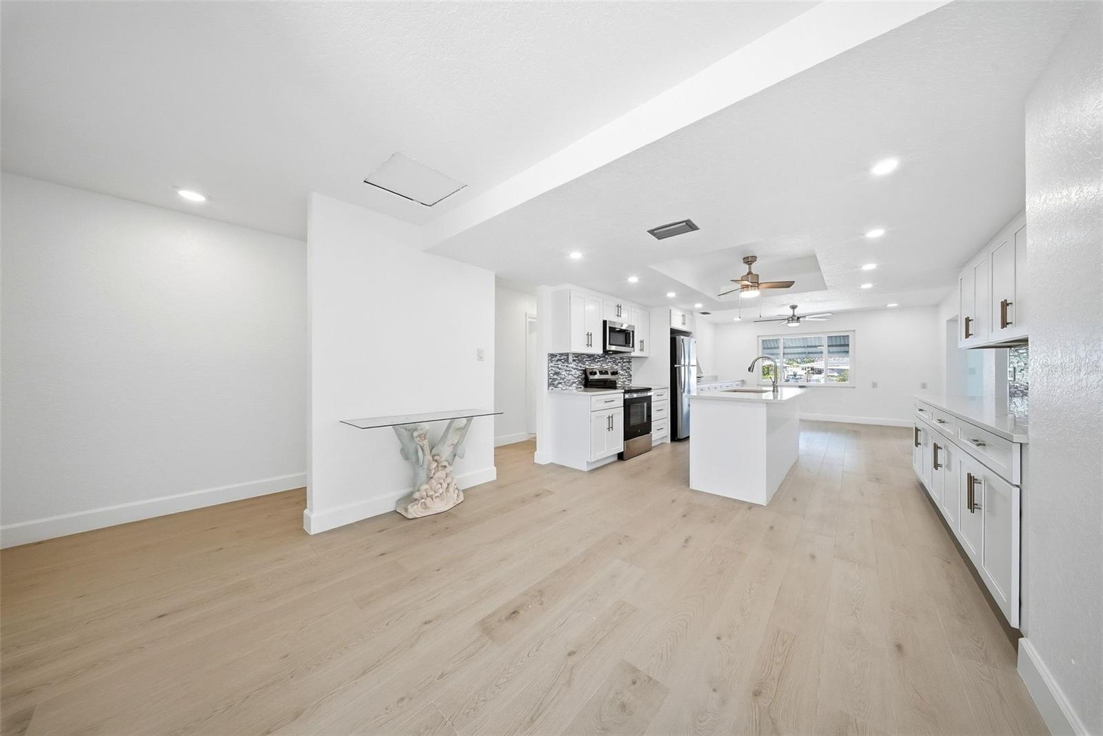 FLOR A MAR - Residential