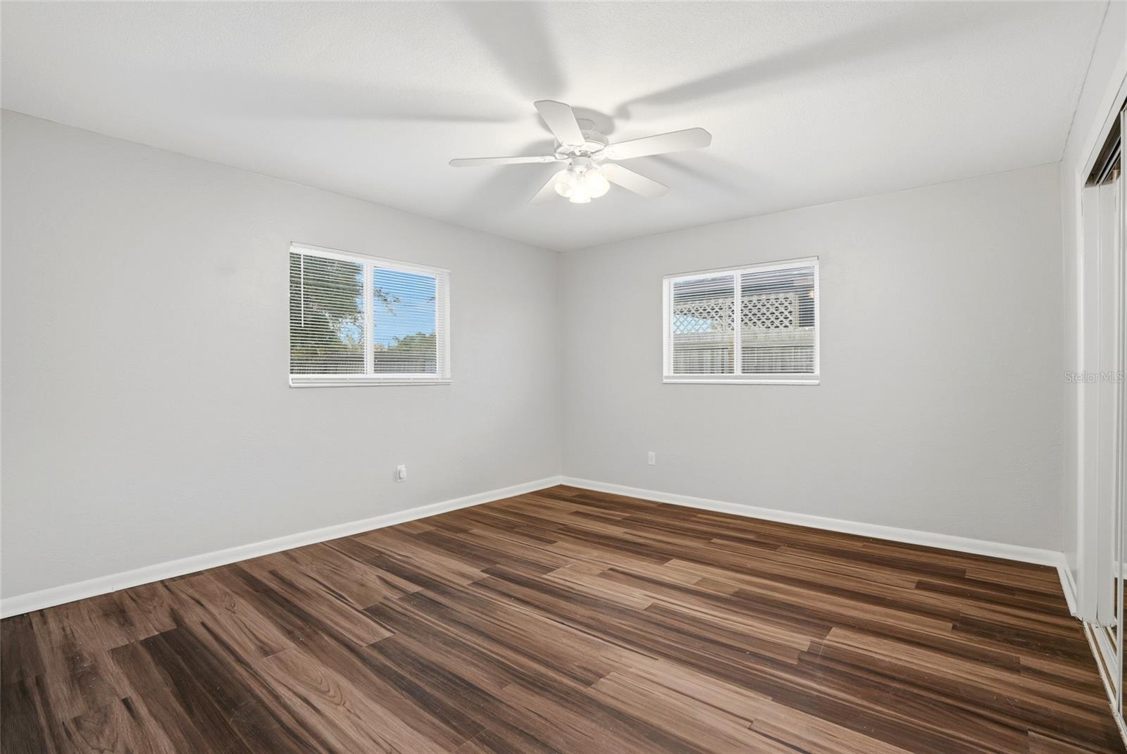 CRESTMONT - Residential