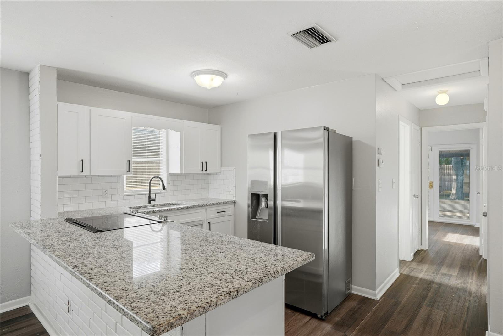 CRESTMONT - Residential