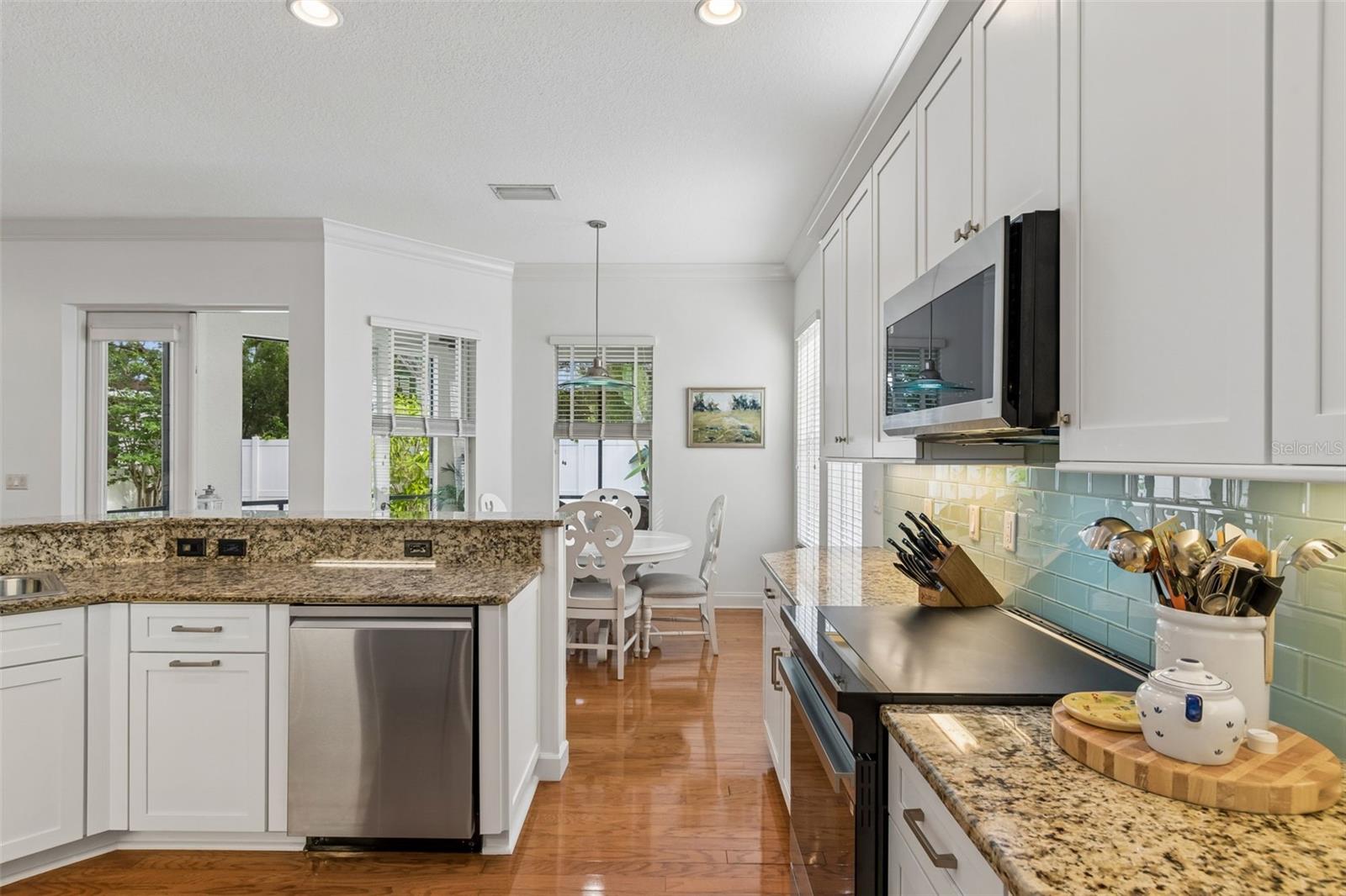 OAKELLARS - Residential