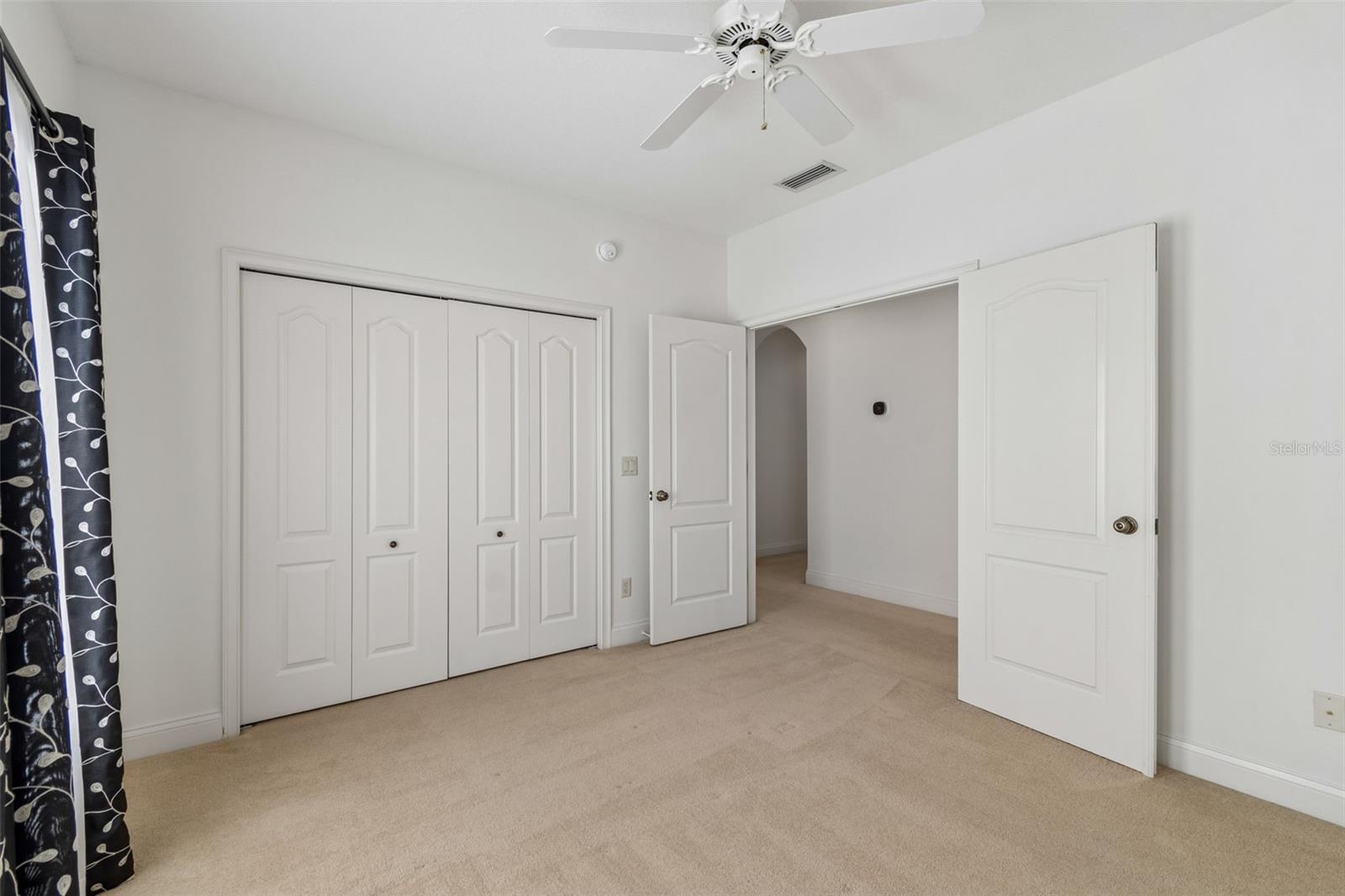 OAKELLARS - Residential