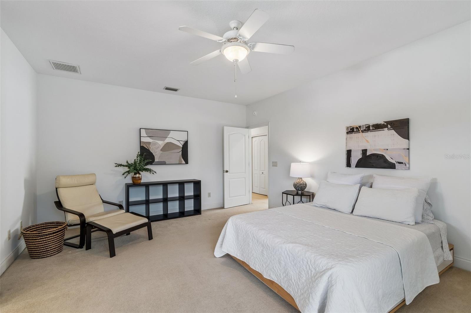 OAKELLARS - Residential