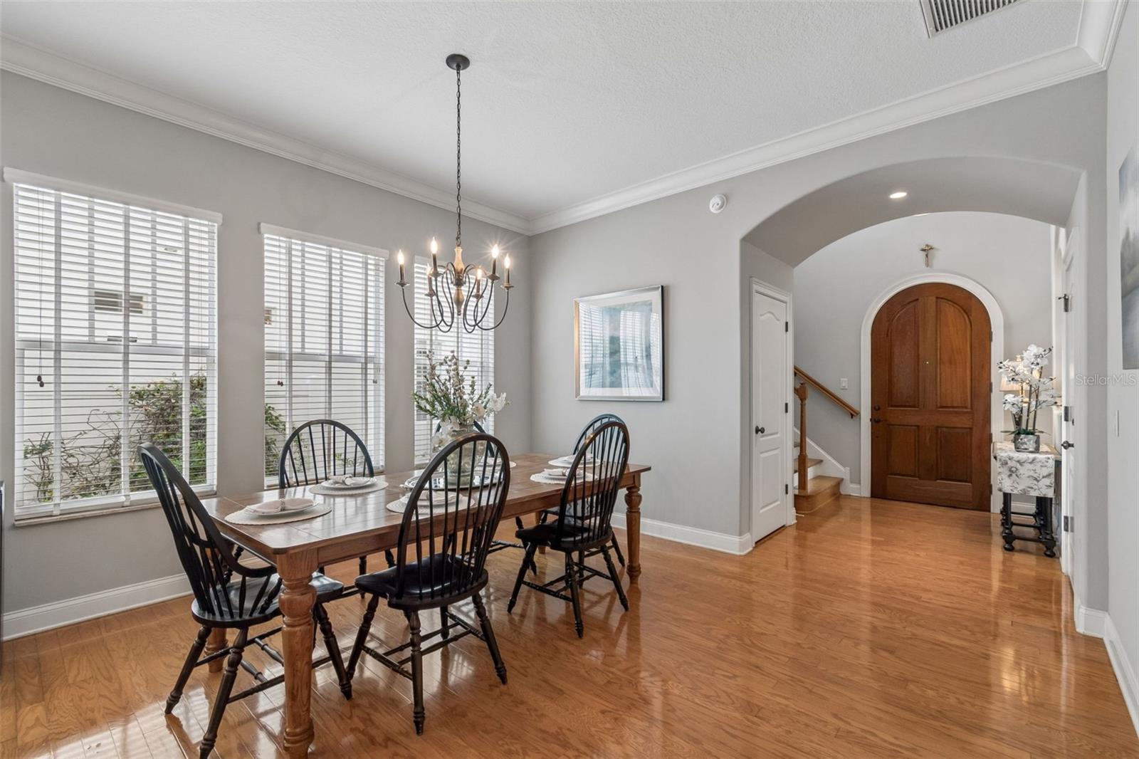 OAKELLARS - Residential