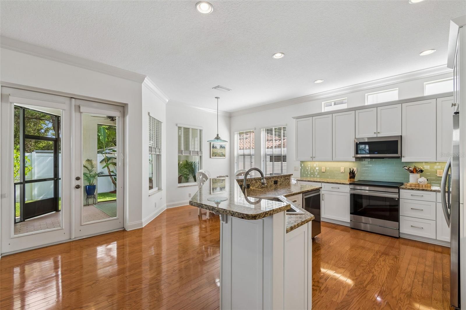 OAKELLARS - Residential