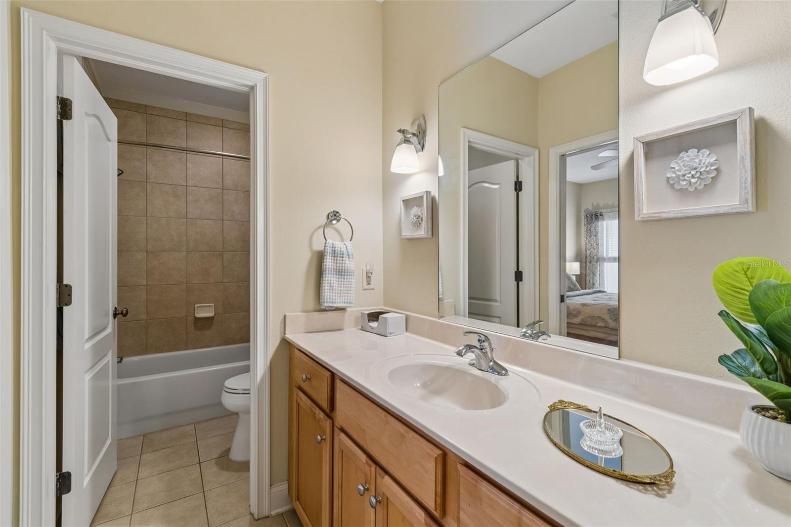 OAKELLARS - Residential