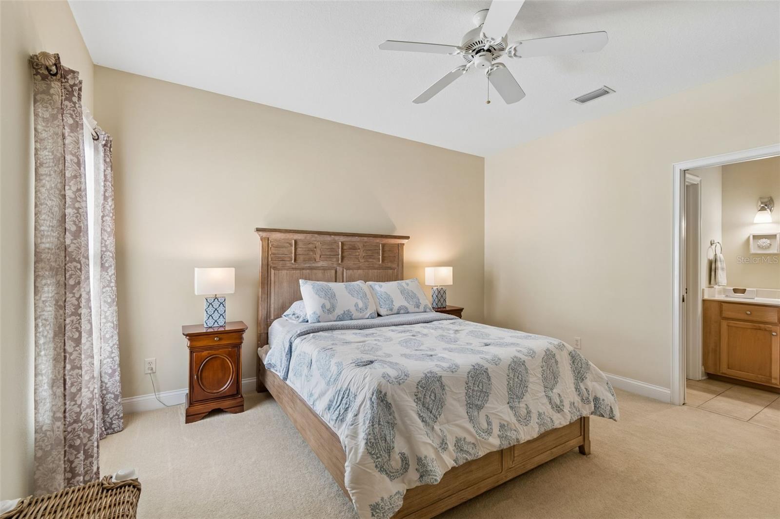 OAKELLARS - Residential