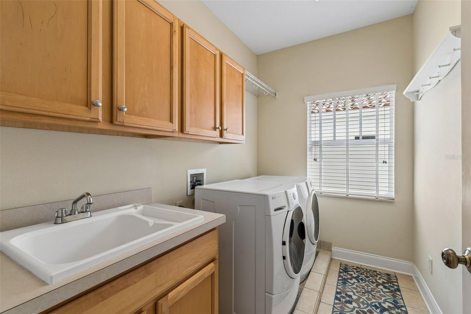 OAKELLARS - Residential