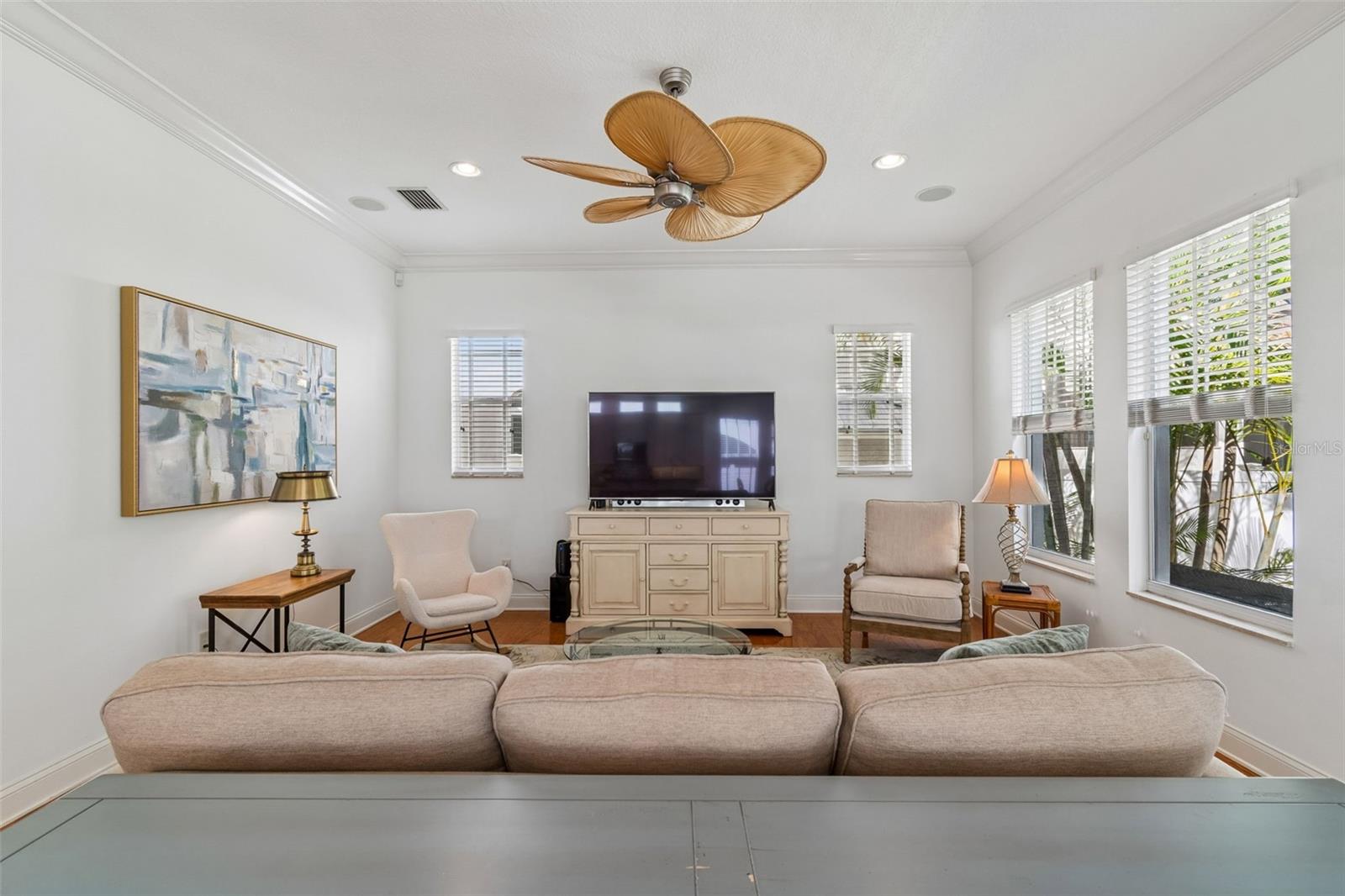 OAKELLARS - Residential