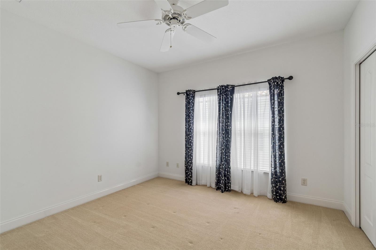 OAKELLARS - Residential