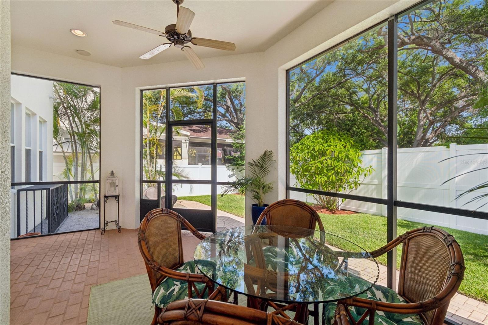 OAKELLARS - Residential