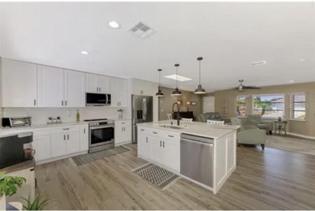 MAY TERRACE - Residential