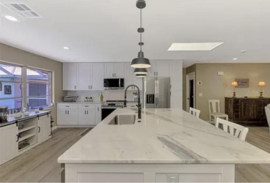 MAY TERRACE - Residential