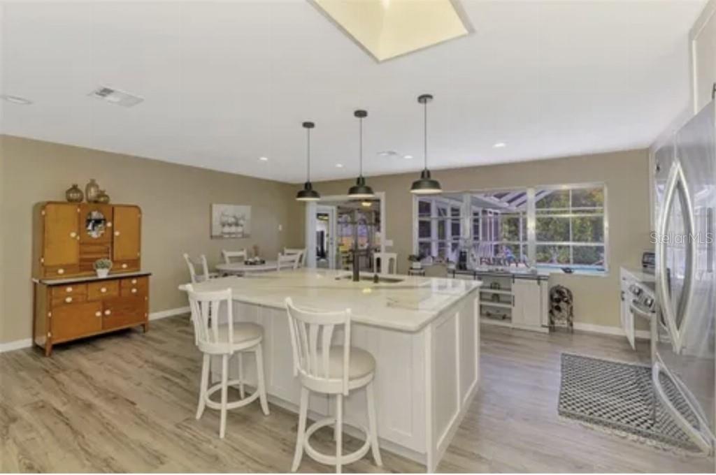 MAY TERRACE - Residential